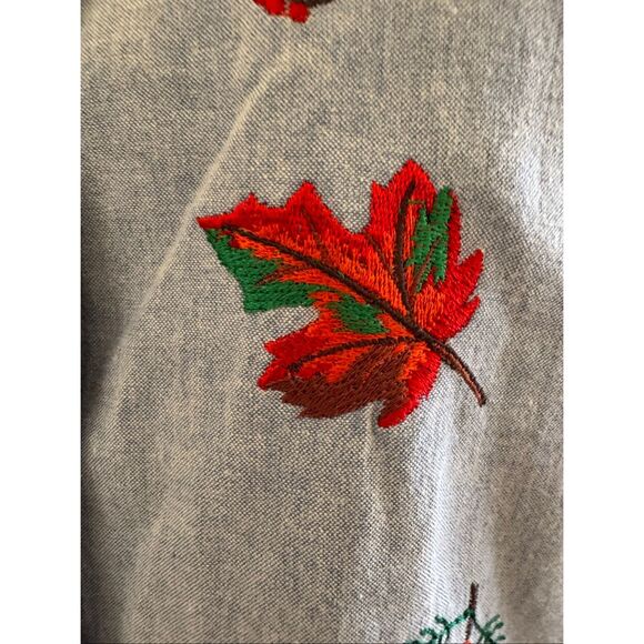 Denim Republic women’s M blue denim cotton red Maple leaf  button up shirt Canad - Picture 2 of 4